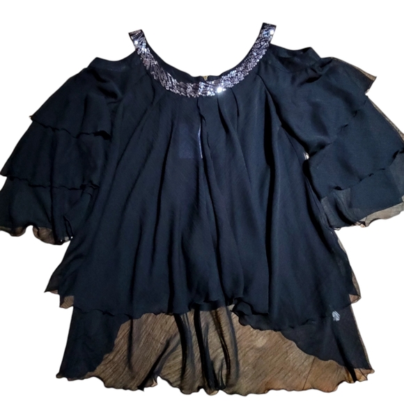 NWT. Hot in Hollywood Women's Black Cold Shoulder Sequin Accent Blouse. XL - Picture 1 of 3